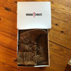 3 layer fringe boot